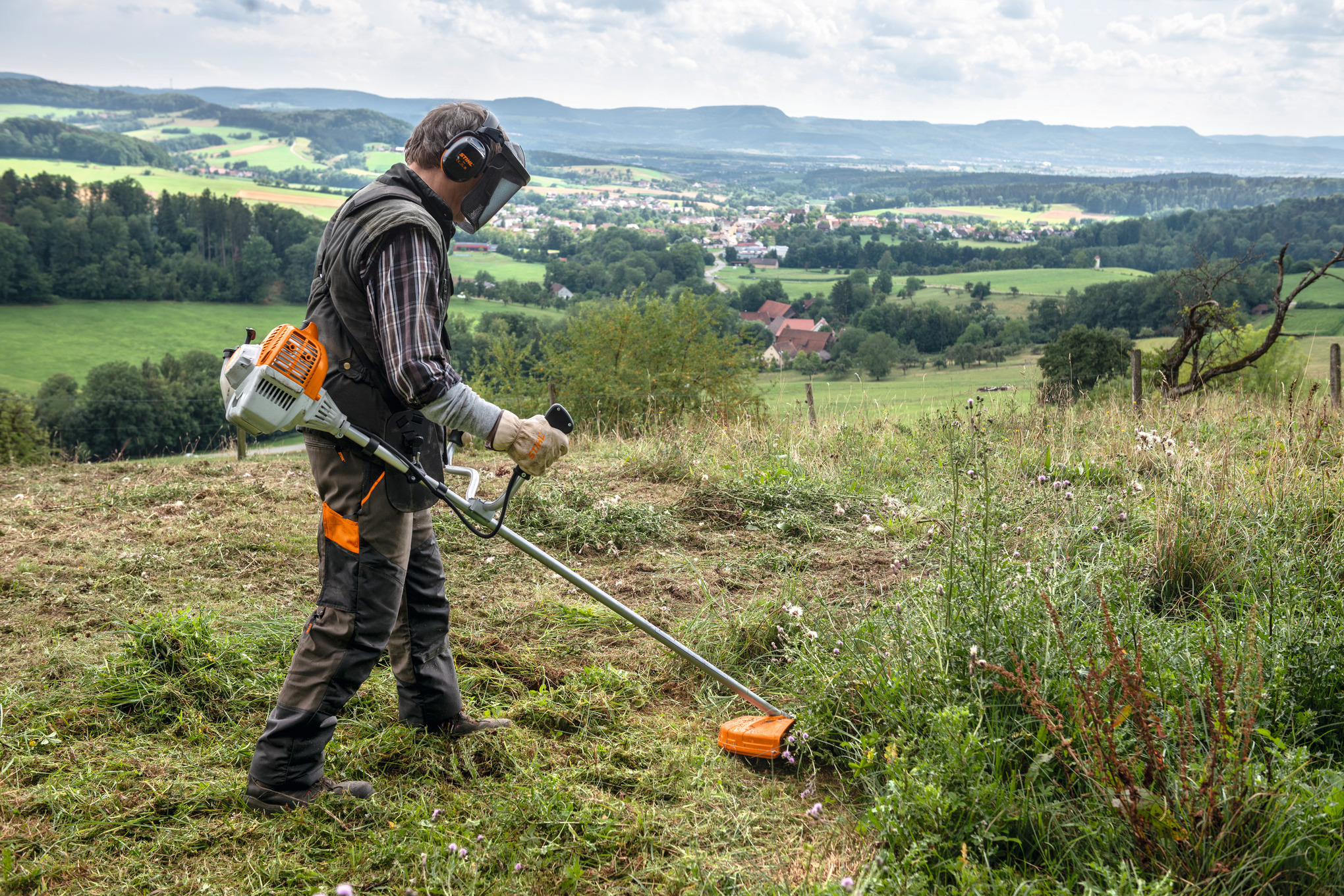 FS 235 Brushcutter