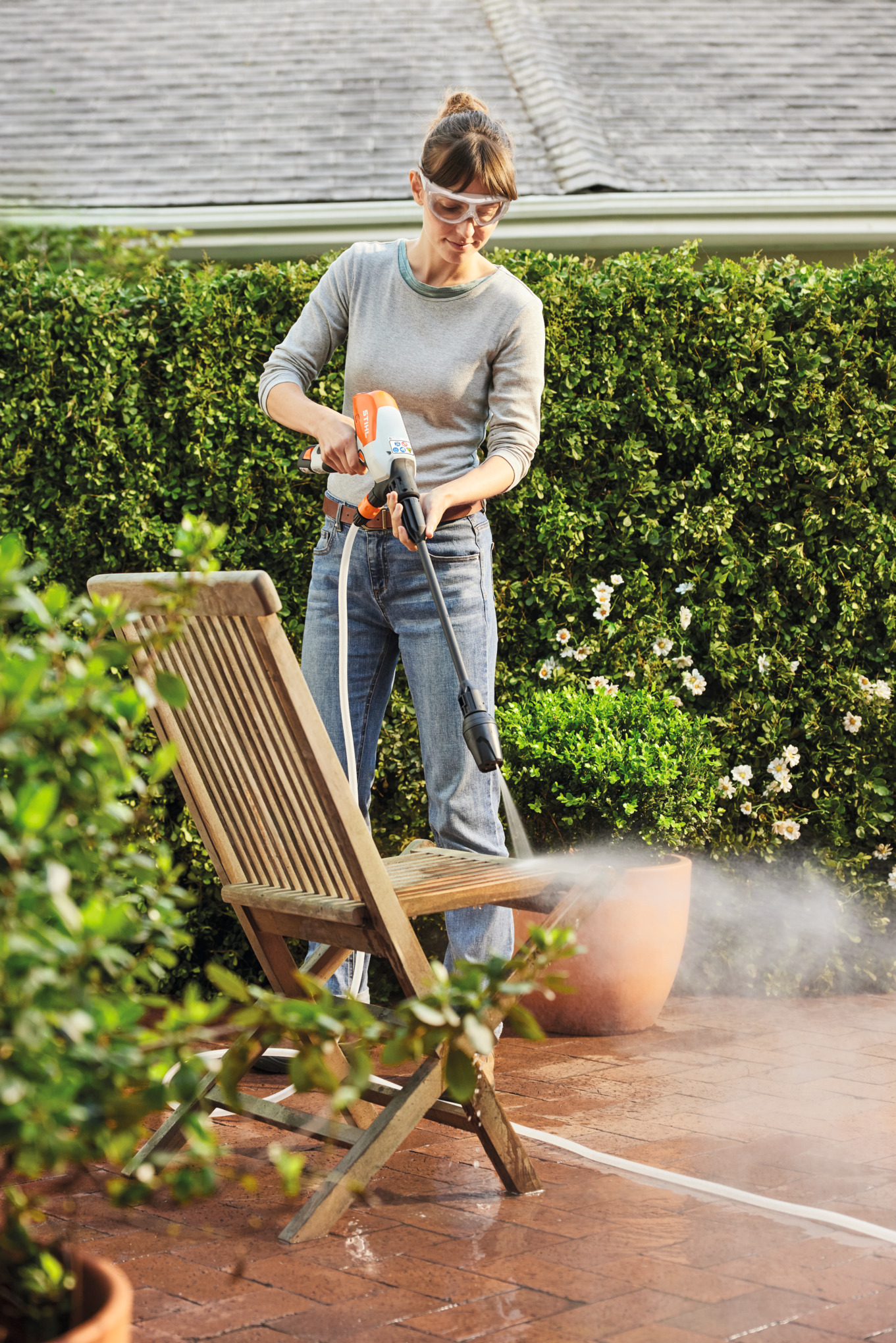 RCA 20 Cordless Handheld Pressure Washer with 2x AS 2 battery and AL 1 charger