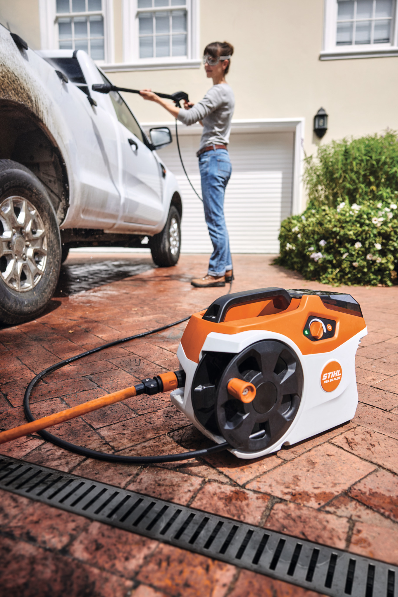 REA 60 PLUS Cordless Pressure Washer