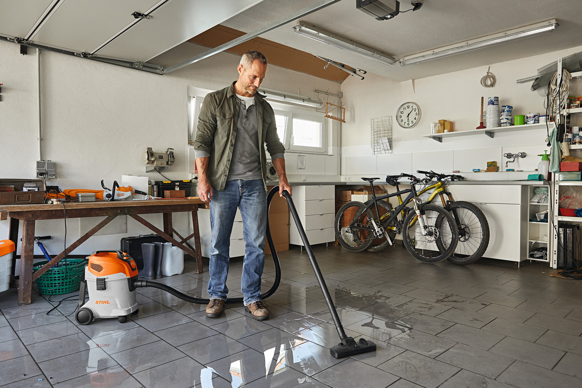 SE 33 Electric Vacuum Cleaner