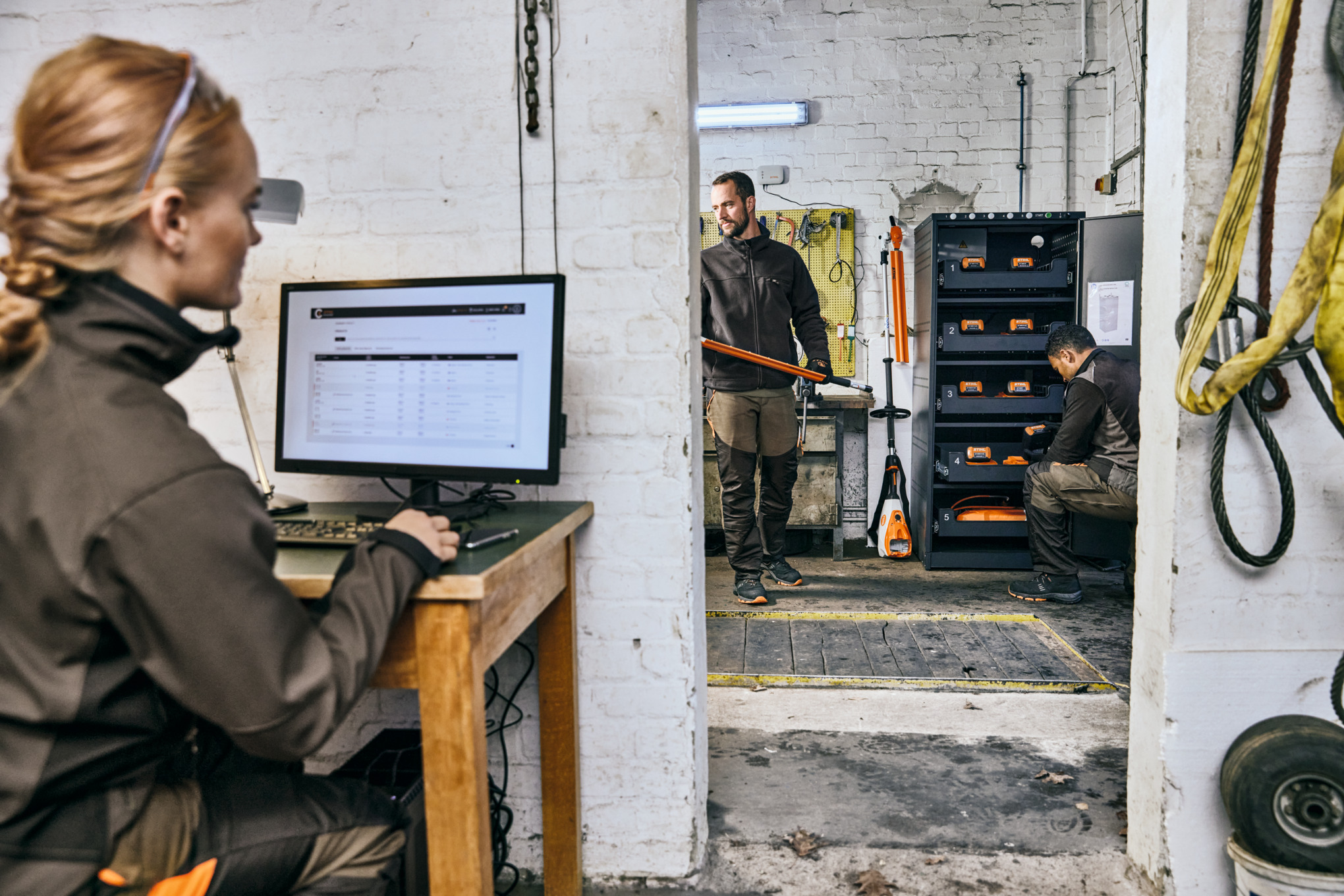 Tools and batteries in the workshop are digitally organised