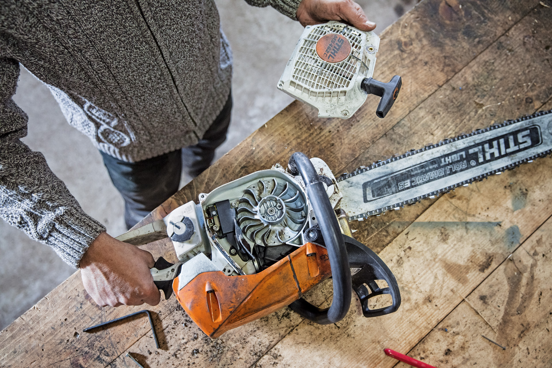 Expert advice: how to clean a chainsaw